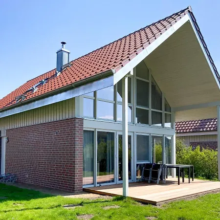 Holiday home Wiesengefluester W10 - Mit Sauna, Kamin Und Garten Robel