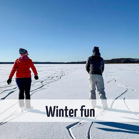 Wiesengefluester W10 - Mit Sauna, Kamin Und Garten * Röbel