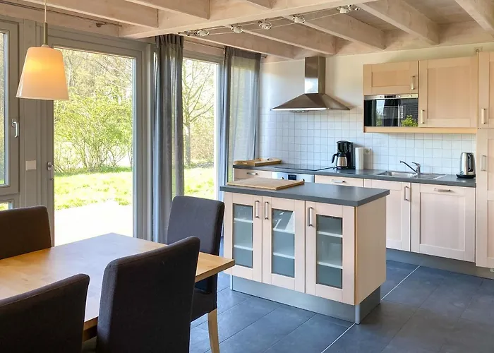 Wiesengefluester W10 - Mit Sauna, Kamin Und Garten Σπίτι διακοπών Röbel