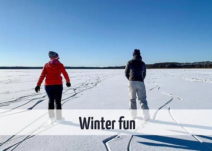 Wiesengefluester W10 - Mit Sauna, Kamin Und Garten * Röbel